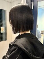 ラフ 新宿(Laff) ボブ/切りっぱなし/酸性縮毛矯正/ぱつっとボブ