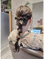 リップル(Ripple)&nbsp;【海浜幕張 Ripple】ポイントアクセ×フェミニンな編み下ろし