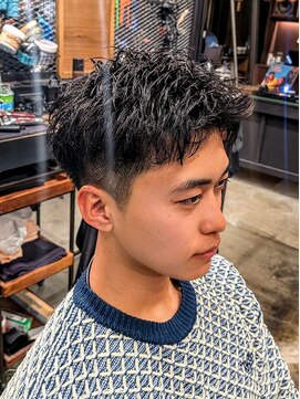 フォーコーナーズカットショップスリーセント 栄(FourCornersCutShop 3/cent) 【ラフスパイキー】