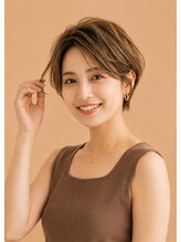 360度どこから見ても可愛い。骨格似合わせカットと鷹匠の贅沢空間で過ごす、至福のご褒美タイム