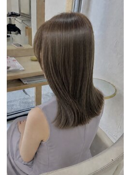 ロロ(Lolo) 透明感カラーハニーベージュ