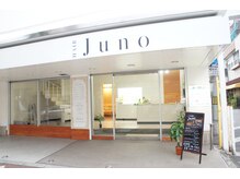 ジュノ(Juno)の雰囲気（白を基調とした、明るい店舗です。）