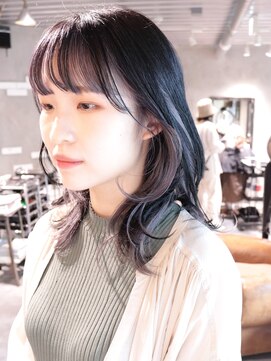 ロリム(RorriM) ミディアムスタイル インナーカラー ラベンダー ダブルカラー