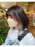 グレージュ×シルバーインナーカラー レイヤーミディ
