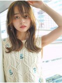 韓国の艶と日本のカジュアルを合わせたセミロングスタイル