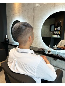 ゲン(gen) 【坂元 智信】オシャレ2ブロックシルバーカラー