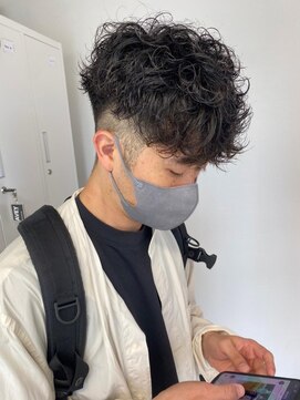 ウェイビーエフティフィフス 横浜西口(WAVEY ft.fifth) 波巻きスパイラルツイストスパイラルパーママッシュメンズヘア