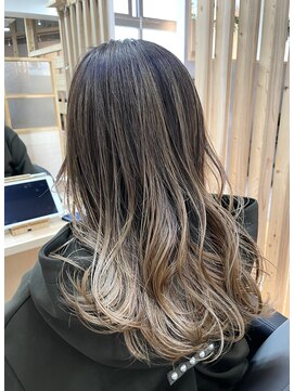 ウィンド(Wind.) グラデーション