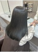 くすみオリーブグレージュ