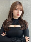 レイヤーカット×ベージュカラー
