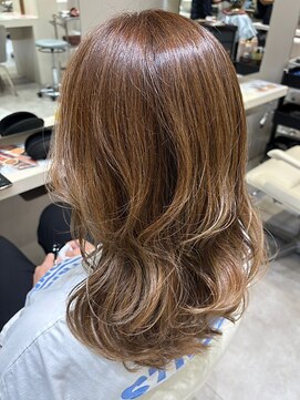 コルソ バイ ケーツー(CORSO by k-two) 透明感ライトベージュ小顔カット