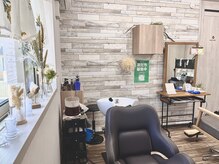 アーペ(APE)の雰囲気（店内は優しい光が入る明るい空間です☆）