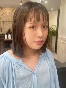 イリ 大阪(ili) ハイライトカラー/ミルクティーベージュ/レイヤーカット