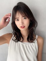 くびれヘア美髪うるツヤワンカールセミディハイライトカラー
