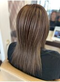 暗髪でも重く見せないレイヤーミディ◎ハイライト/ブリーチ