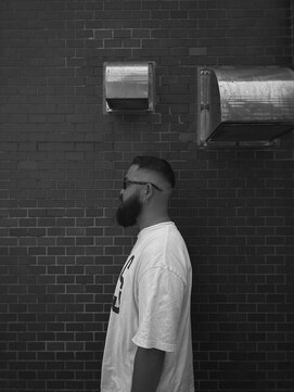 カムレイドフォーライフ(COMRADE 4 LIFE) 男らしさ100% スキンフェード　担当松尾