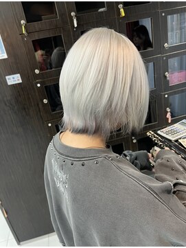 プライズ 錦糸町北口店(prize) ウルフカット/ホワイトシルバー【錦糸町北口】kana
