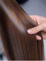 エーヴ&nbsp;髪質改善プレミアムストレート＋贅沢グロス【プラチナコース】