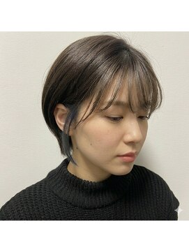 アンリエラ(Unliera) さりげなく洒落るインナーカラーショート