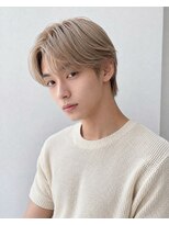 アジールヘア 赤羽駅南口店(agir hair) 韓国風ハイトーンセンターパート×ミルクティーベージュ