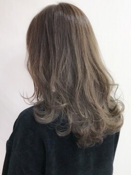 クアトロ グランシュ 川崎店(QUATRO × GranCieux) セピアアッシュ