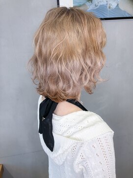 ジーナ(XENA) ミルクティーベージュ