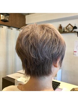 ケースプラスグリーン(CASE+GREEN) ◎シルバーアッシュ×ショート