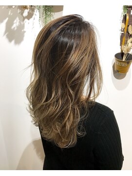 フープヘアー(HOOP.HAIR) バレイヤージュ　ブロンドカラー