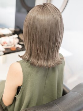 ホロン 池袋(HOLON) 【HOLON】外国人風フォギーベージュ外ハネミディ