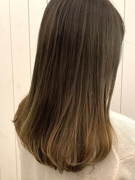 グッデイ ヘアー(GOOD DAY HAIR) 【GOOD DAY HAIR】《ぷつっとカット　グラデーション》下北沢