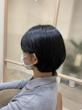 ルーム(room) 丸みショートボブ