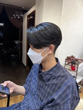 エクリ 麻布十番(equri) ニュアンスパーマセンターパート