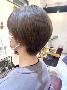 クオリア(Quaria) 大人可愛い20代30代40代前下がりショートボブ丸みショート◎