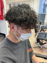 ウェイビーエフティフィフス 横浜西口(WAVEY ft.fifth) 波巻きスパイラルツイストスパイラルパーママッシュメンズヘア