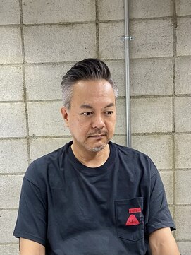 ミナミ(MINAMI) 大人ポンパドールスタイル