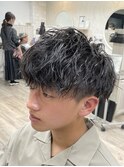 ツイスト スパイラル 波パーマ 刈り上ツーブロック マッシュ