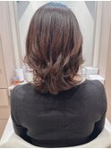 美髪質改善こなれミディボブルフウェーブグレージュ段カット40代