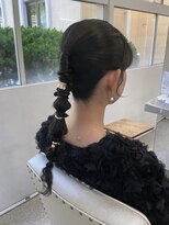 ヘアー アレス(hair ales)&nbsp;●タイト ロースタイル 結婚式 お呼ばれ ヘアアレンジ