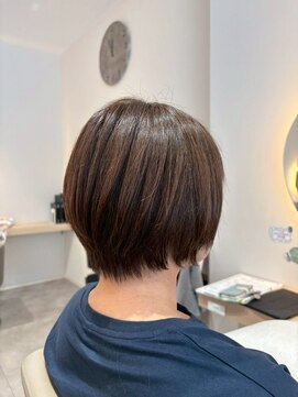 ルーチェココ ブラン(Lu'ce coco blanc) くびれヘアシルキーボブブラウン