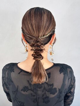 アイティーバイアルバム 藤沢店(IT by ALBUM) 顔周りレイヤーロングおくれ毛韓国ヘア_ba537942