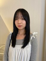 アム(amu)&nbsp;レイヤーカット/ハッシュカット/レイヤーロング/オリーブカラー