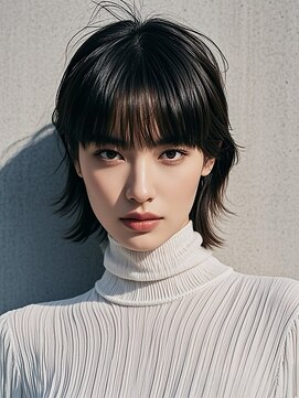 ミルクティーベージュウルフパーマミディアムヘア50代髪型