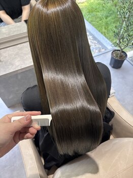 ココル(COCOLU)の写真/COCOLUは、うねり・広がりに特化した美髪補正サロンです!