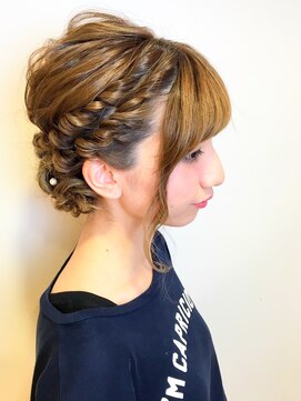 エルパティオ(EL PATIO) 波ウェーブのルーズパーティアップ　[PATIO/枝川]