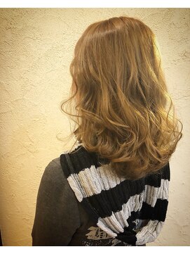 ヌーム 塚本店(NOOM) 外国人風カラー