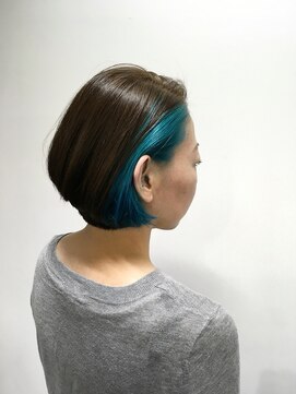 アッド バイ ケーツー(add by K-two) 圧倒的なインパクトのシアンカラー/心斎橋&難波&堀江&新町