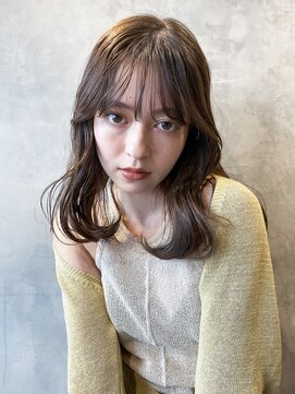 アイティーバイアルバム 下北沢店(IT by ALBUM) ブラウンミディ_アースカラーくびれヘアツートンカラー_38938