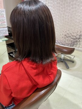 アズール 草加(azule) 切りっぱなしボブ 外ハネボブ