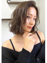 ロゼ 石橋(Rose)&nbsp;【ROSE】ボブ＿センターパート＿アッシュ＿グレージュカラー