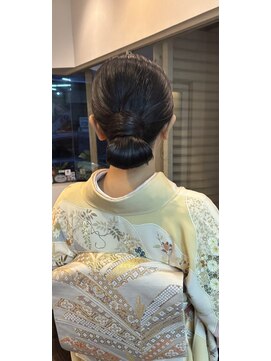 ヴォイス(voice) タイトシニヨン